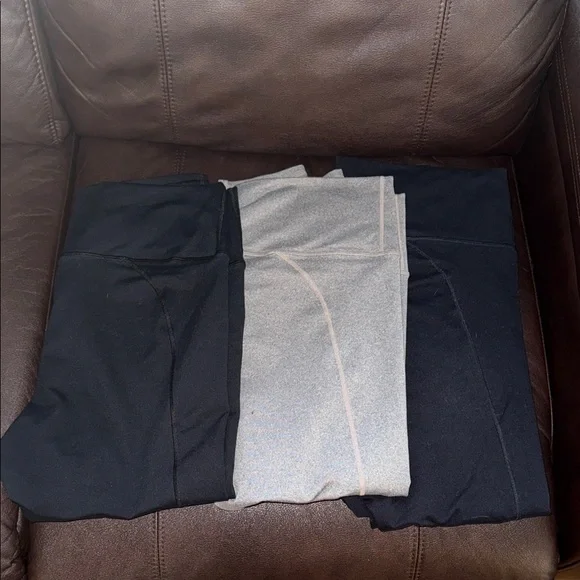 Fabletics Powerhold Leggings Black and Gray - Picture 1 of 6